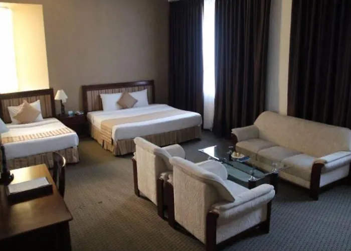 Aloha Halong Hotel 4*