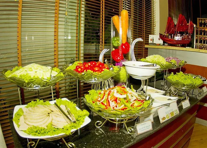 Hotel Aloha Halong Hạ Long