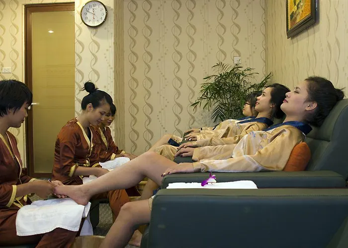 Aloha Halong 4* Hạ Long
