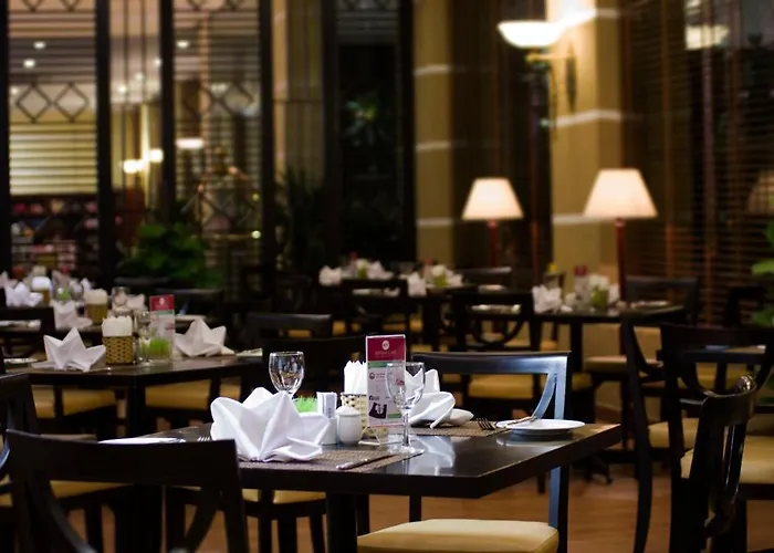 Aloha Halong Hotel 4*