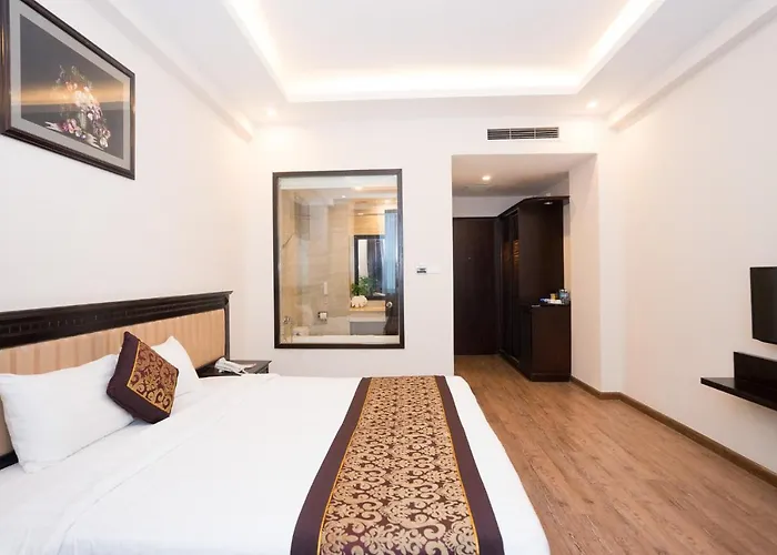 Hotel Aloha Halong 4*