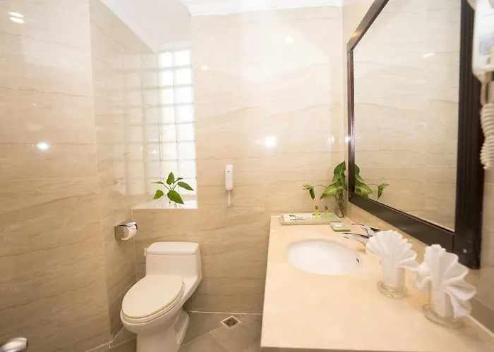 Aloha Halong 4*
