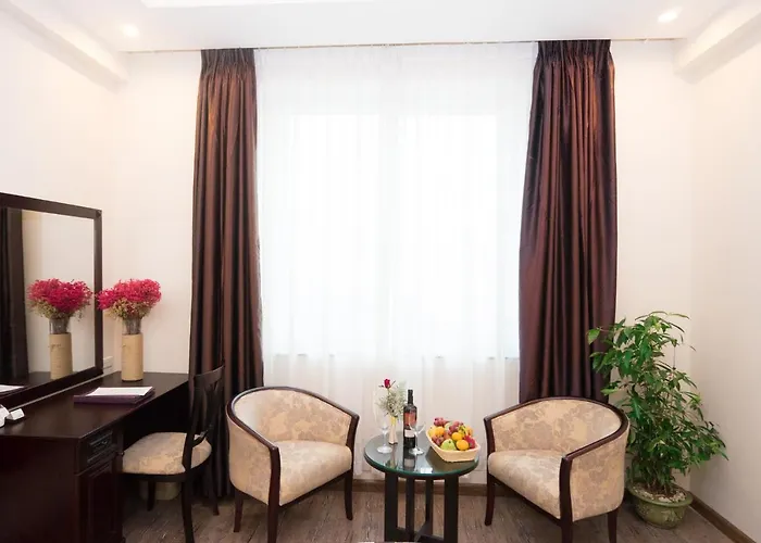 Hotel Aloha Halong