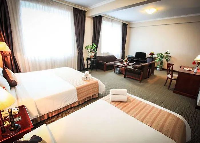 Aloha Halong Hạ Long